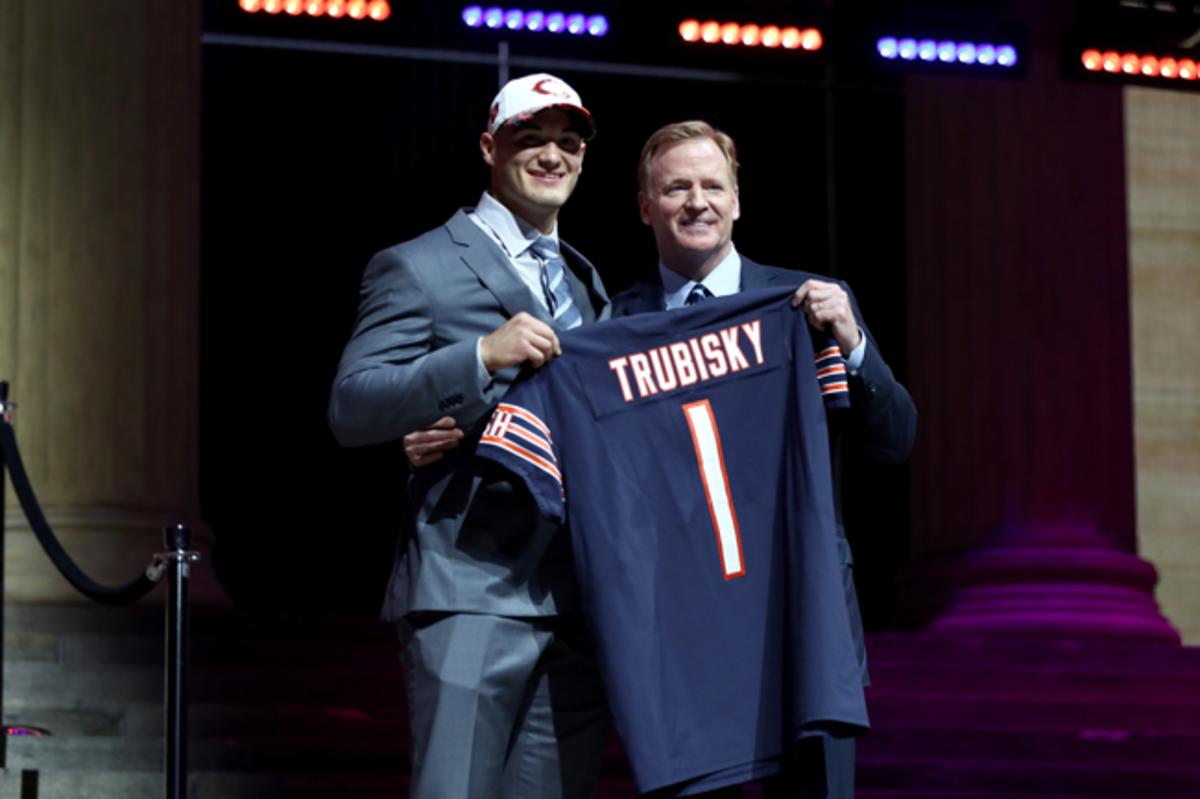 mitchell-trubisky-roger-goodell-650-433.png